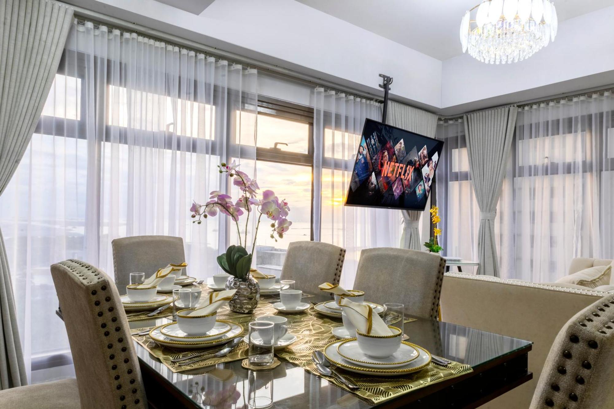 The Radiance Manila Bay Aparthotel